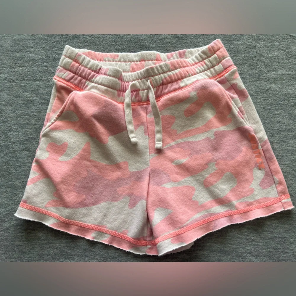 Justice kids girls size medium 10 camouflage pink white cotton rough hem shorts